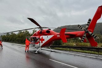 Sofera vymrstilo z auta vrtulnik letel na pomoc