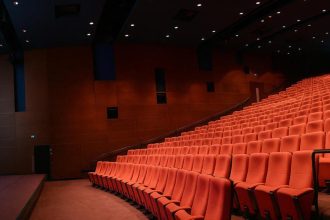 Kinosaly parizskej Cinematheque Francaise zatvoria kvoli plosticam