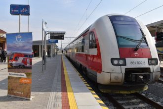 Na Slovensku 250 v Cesku 1200 kilometrov Bezpecnost zeleznic zaostava