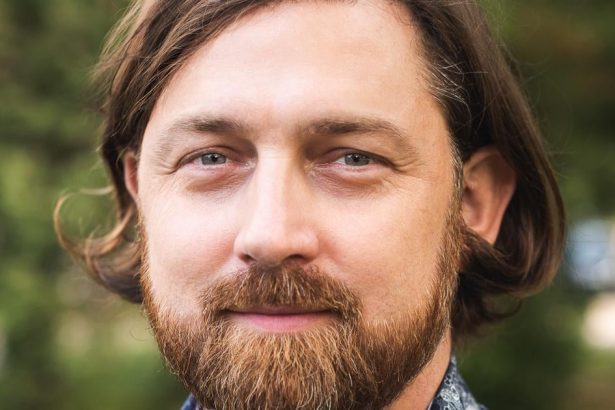 Odbornik na akustiku Obetoval by som desat centimetrov na predstenu