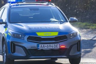 Policia zadrzala na zapade viacerych podozrivych z korupcie