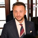 Rozsudku ako Sutaj Estok celilo 26 tisic ludi