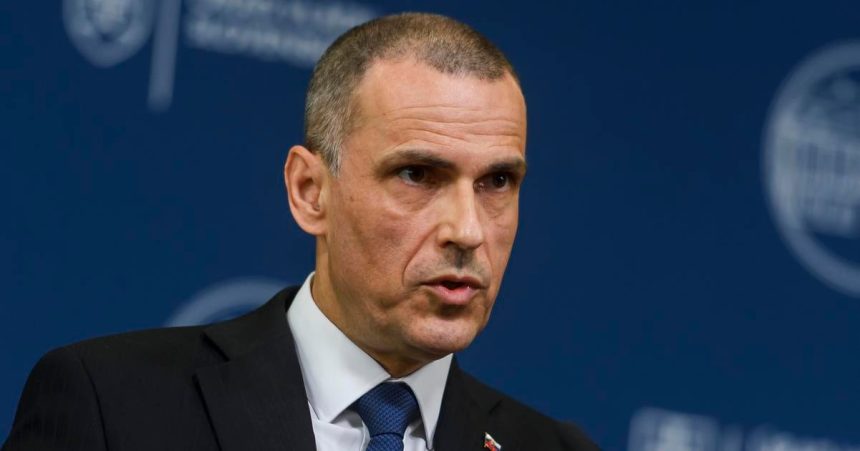 Smeru odrazu zive kauzy na vybore nevadia Spor generalneho a zilinskeho prokuratora chcu riesit verejne