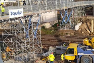 Stary most zburali za rekordny cas novy postavia do juna