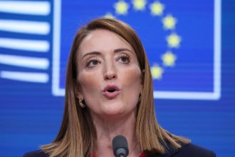 EP odsudil hybridne utoky Bieloruska na Litvu