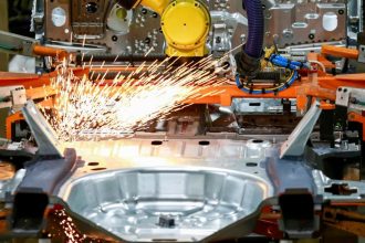 Ekonomicke institutey zhorsili odhad rastu nemeckej ekonomiky