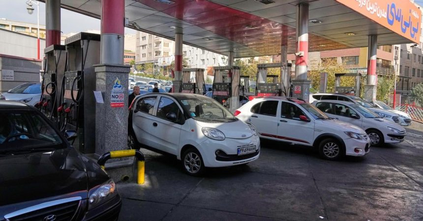 Iran zvysuje ceny benzinu po protestoch v 2019