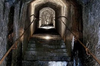 Ludia zostupia do podzemia a uvidia co obdivoval cisar