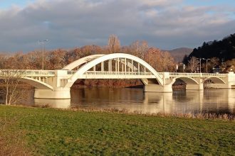 Most pomenovany po prezidentovi laka samovrahov