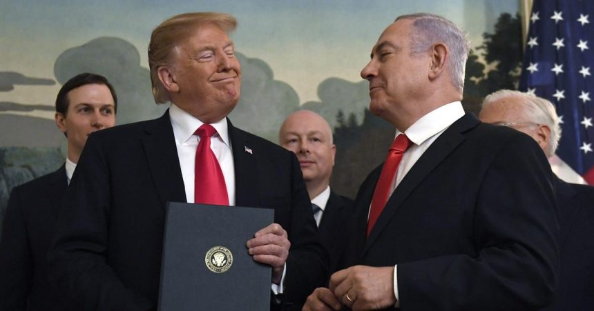 Netanjahu sa v pondelok na Floride stretne s Trumpom