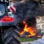 Ohen a hnoj v bruselskych uliciach Farmari proti dohode s Juznou Amerikou