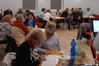 Seniori z okresu Partizanske si precvicuju vedomosti v kvize