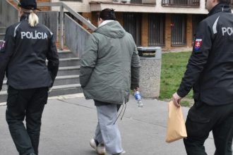 Seniorku omamili liekmi a chceli ju okrast