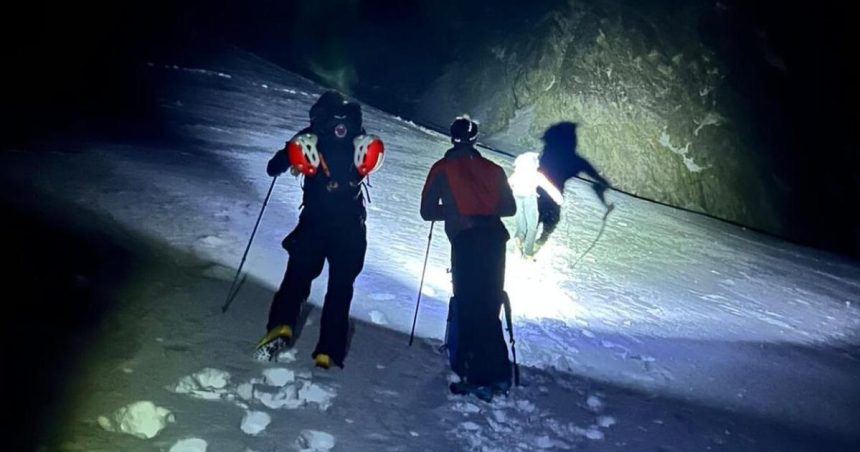 Turista uviazol na tatranskom stite pomoc prisla