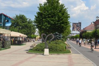 V Humennom Neznu pripomina tabula v Michalovciach nic