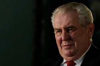 Zeman poprial nastupujucej Babisovej vlade aby sa vyvarovala amaterizmu