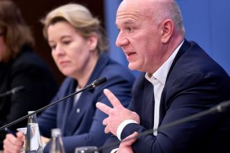 Berlinsky starosta oznacil podpalenie kablov za terorizmus
