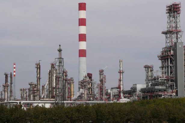 Chorvatsko JANAF je pripraveny obnovit dodavky ropy do Srbska
