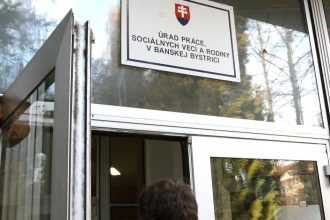 EKONOMIKA Nezamestnanost v roku 2026 zostane nizka