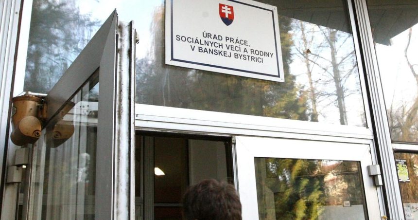 EKONOMIKA Nezamestnanost v roku 2026 zostane nizka