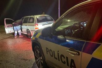 Jazdil po ceste smrti a bral drogy