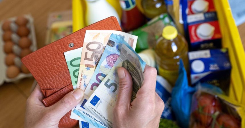 Maloobchodne trzby v eurozone v novembri stupli o 23 percenta