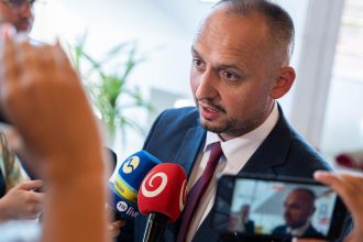 Opozicia reaguje na zaloby Zilinku kritizuje tender zachranky