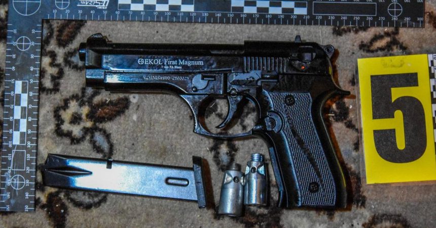 Policia obvinila muza z Trebisova za nelegalne drzanie zbrani