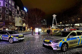 Policia riesila Silvestrovske nehody a vytrznictvo