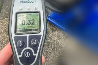 Policia riesila alkohol u kosickej pedagogicky Po odchode zo skoly si opita sadla za volant