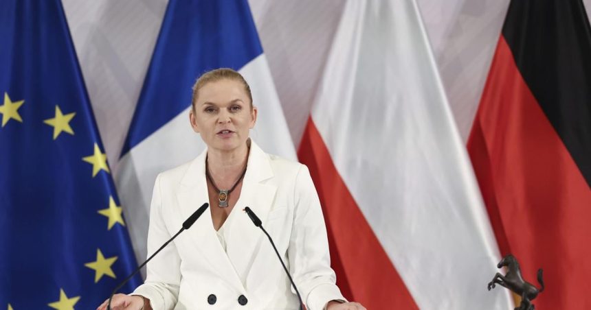 Polsko Vladna koalicia chce obmedzit socialne siete pre mladistvych