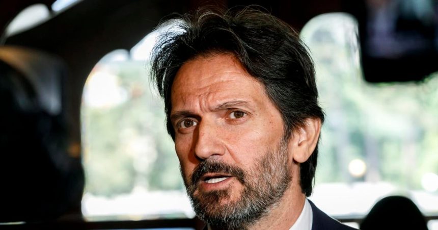 Situacia okolo cinskeho spiona nie je podla Kalinaka bezpecnostnym rizikom pre Slovensko