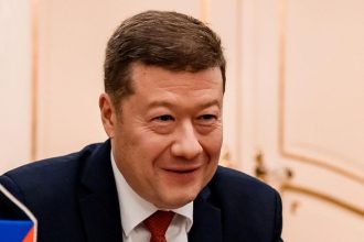 Stihanie za plagaty je politicky motivovane svoje nazory neodvolam hovori Okamura