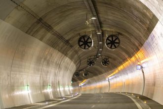 Tunel Visnove je uzavrety pre zrazku aut