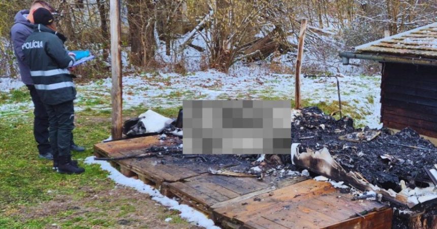 V zhorenom obytnom privese objavili telo cudzie zavineni nevylucili