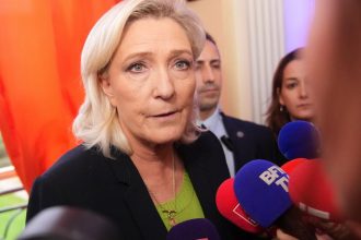 Zachrani svoj prezidentsky sen Rozhodne proces s Le Penovou