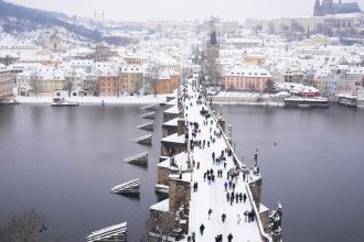 dopyt po bytoc v cr v minulom roku prekonal rekordy ceny bytov v prahe vzrastli o vyse miliona