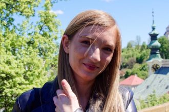 Ani tri roky po covide nedokaze normalne zit bezne ukony jej robia problemy nadej ma v zahranici