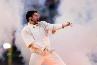 Bad Bunny na Superbowle Vsetci sme Amerika odkazali Trumpovi