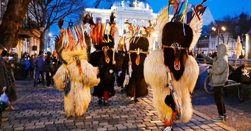 Do hlavneho mesta sa opat vracuju Bratislavske fasiangy s velkym prievodom