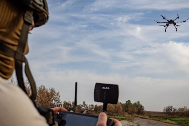 EU Pat europskych statov predstavilo iniciativu LEAP na vyrobu lacnych vojenskych dronov