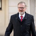 Fiala poprel kandidaturu do Senatu a na prezidenta zalozil think tank