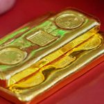 Financie Ceny zlata a striebra nadalej klesaju vyraznym tempom