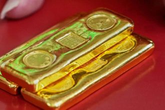 Financie Ceny zlata a striebra nadalej klesaju vyraznym tempom