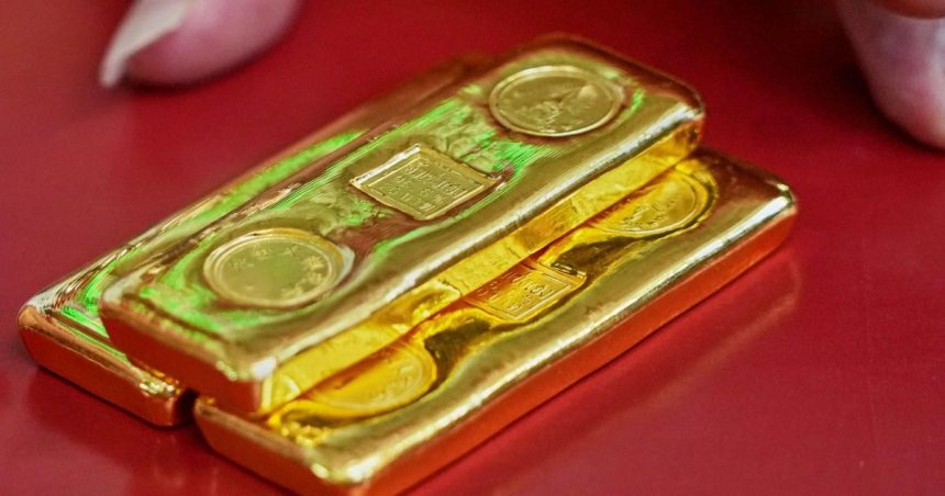 Financie Ceny zlata a striebra nadalej klesaju vyraznym tempom