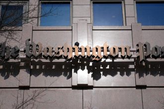 Generalny raditel Washington Post podava svoju rezignaciu po rozsiahlych prepustaniach v denniku