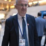 Guverner francuzskej centralej banky oznamil svoj odchod