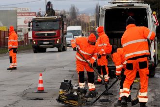 Kosice Mesto pokracuje v oprave vytlkove vzniknutych pocas zimy 2023