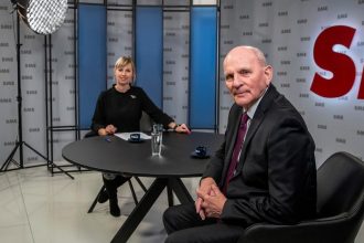 Miklosko v Arene Fico je unaveny clovek bez nastupcu Ak vsak opozicia zlyha vrati sa v este horsej podobe