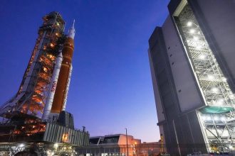 NASA upravi program Artemis Americanov chce dostat na Mesiac do roku 2028